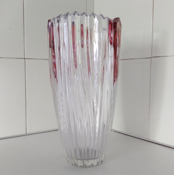 Vintage 70s Deep Cut Glass Oval Vase Dark Pink Flowers Saw Tooth Edge 8" - Picture 5 of 6